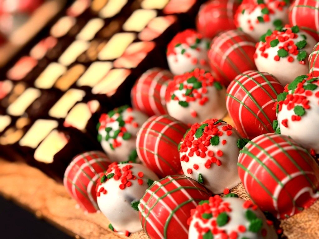 Chocolate-dipped strawberry dessert spread by a private chef caterer